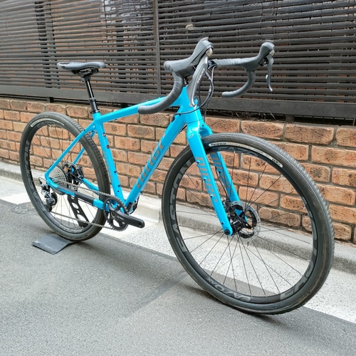 【上野本館オリジナル完成車】 NINER ( ナイナー ) グラベルロード RLT 9 ALLOY GRX RX810組 アズールブルー / ブロンズ 50 (身長目安165cm前後)