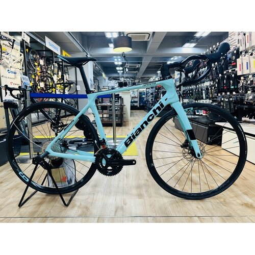 BIANCHI ( ビアンキ ) ロードバイク INFINITO XE DISC ( インフィニート XE ディスク ) 105 機械式 12Sp  チェレステ / ブラック 57 (身長目安180cm前後) 【 オンライン専売 アウトレット特価 】