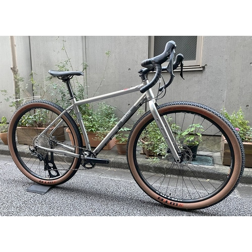【アウトレット特価】 BREEZER ( ブリーザー ) グラベルロード RADAR X PRO ( レイダー エックス プロ ) ロウ シルバー 48 (身長目安170cm前後)