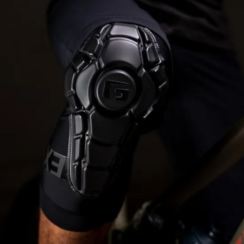 G-FORM ( W[tH[ ) veN^[ PRO-X3 KNEE GUARD ( v GbNX3 j[K[h ) gv}bhubN L
