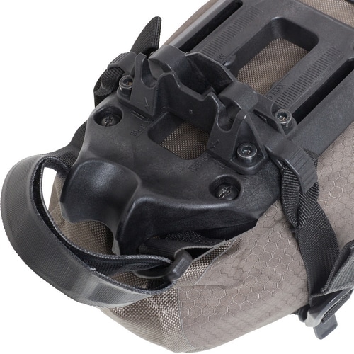 ORTLIEB ( �I���g���[�u ) �T�h���o�b�O �V�[�g�p�b�N QR �_�[�N�T���h 13L