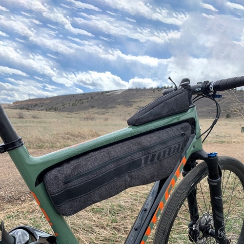 NINER ( ナイナー ) フレームバッグ BOLT-ON FRAME BAG RLT/MCR ( ボルト-オン フレームバッグ RLT/MCR ) グレー MD