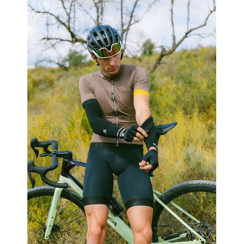 ETXE-ONDO ( �G�`�F�I���h ) �A�[���E�H�[�}�[ GOXO ARM WARMERS ( �S�N�\ �A�[���E�H�[�}�[ ) �u���b�N XXS/XS