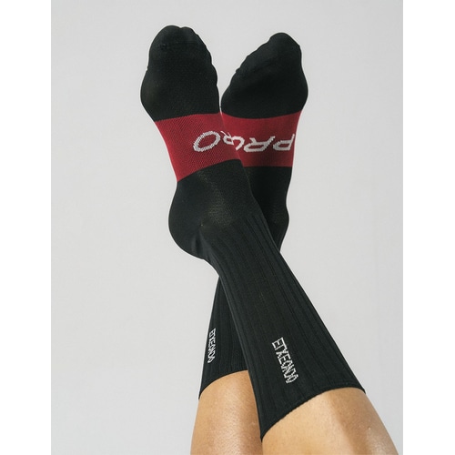 ETXE-ONDO ( �G�`�F�I���h ) �\�b�N�X LIGHTWEIGHT LINEA SOCKS ( ���C�g�E�F�C�g ���l�A �\�b�N�X ) �u���b�N S/M ( 24-26.5cm )