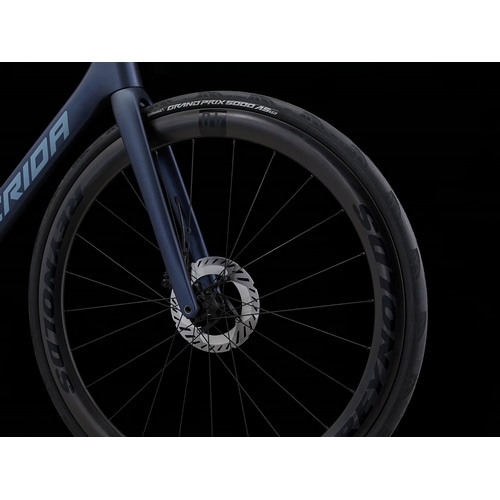 MERIDA ( �����_ ) ���[�h�o�C�N SCULTURA ENDURANCE 9000 ( �X�N���g�D�[�� �G���f�������X 9000 ) �V���N�}�E���e�� �_�X�g �u���[ ( �z���C�g ) EBW3 53 (�g���ڈ�185cm�O��)