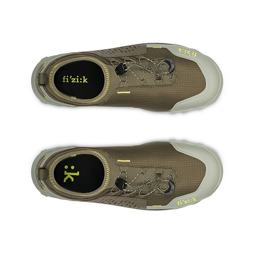 fi'zi:k ( �t�B�W�[�N ) �V���[�Y ERGOLACE 2 FLAT ( �G���S���[�X 2 �t���b�g ) �t�H���X�g�O���[��/�L������ 40.0 ( 25.7cm )