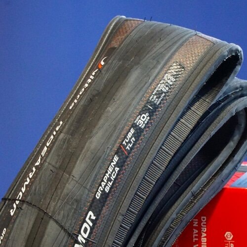 VITTORIA ( �r�b�g���A ) �`���[�u���X�^�C�� RIDEAROMER G2.0 TLR ( ���C�h�A�[�}�[ G2.0 �`���[�u���X���f�B ) �I�[���u���b�N 700X34C ( 622 ) �t�b�N���X�Ή�