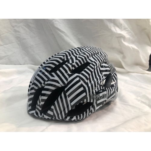 KASK ( �J�X�N ) �X�|�[�c�w�����b�g MOJITO 3 CAMO ( ���q�[�g �L���[�u �J�� ) �u���b�N/�z���C�g L ( 59-62cm )