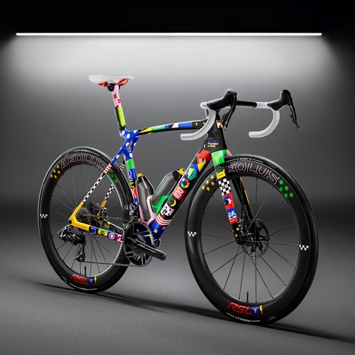TREK ( �g���b�N ) ���[�h�o�C�N Madone SLR 9 AXS Gen 8 ( �}�h�� SLR 9 �A�N�Z�X ��8���� ) The First 50 ICON XS (�g���ڈ�160cm�O��)