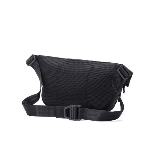 CHROME ( クローム ) ショルダーバッグ他(ダッフル、ブリーフケース、ワンハンドル、キャリーバッグ) BOT FLAP SLING 5L ( ボット フリップ スリング 5L ) ブラッククリンクル 5L