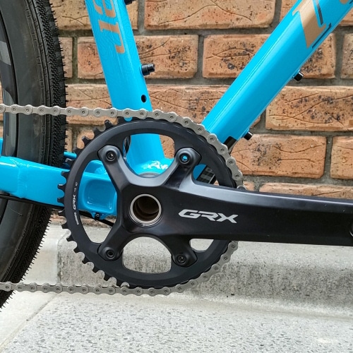 【上野本館オリジナル完成車】 NINER ( ナイナー ) グラベルロード RLT 9 ALLOY GRX RX810組 アズールブルー / ブロンズ 50 (身長目安165cm前後)