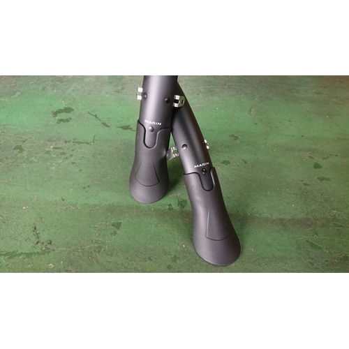 MARIN ( マリン ) 泥除け・フェンダー BEAR SKIN FENDER ( ベア スキン フェンダー ) ブラック 700/45C