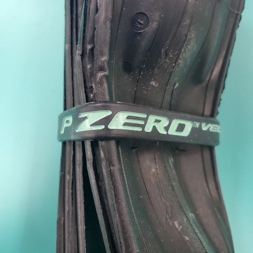 訳アリ品】 PIRELLI ( ピレリ ) クリンチャー P ZERO VELO ( P ゼロ