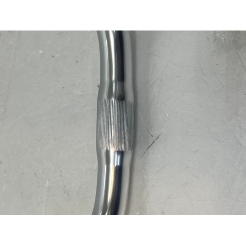 NITTO ( ニットー ) クロスバイク用（フラットハンドルバー） B206AA シルバー 525mm