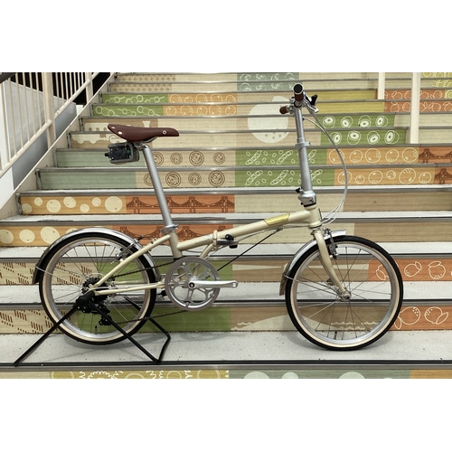 DAHON ( ダホン ) 折りたたみ自転車 BOARDWALK D7 ( ボードウォーク D7 ) フラットペダル仕様 シルキーベージュ 20インチ  ( 適正身長145-195cm前後 )