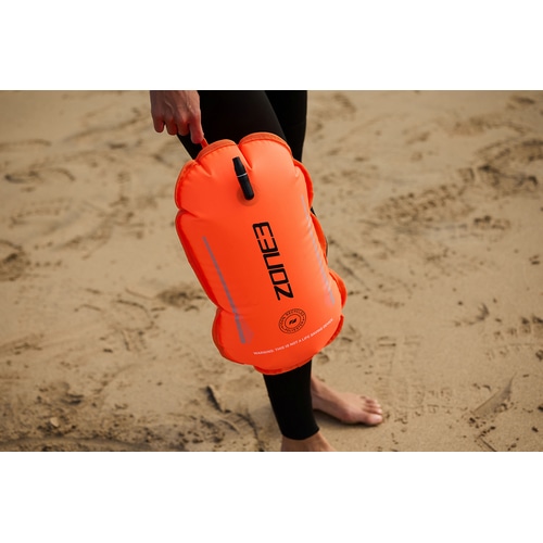 ZONE3 ( �]�[���X���[ ) �E�F�A�����E���̑� RECYCLED SWIM SAFETY BUOY/TOW FLOAT ( ���T�C�N�� �X�C�� �Z�[�t�e�B�[ �u�C/�g�[�t���[�g ) �I�����W