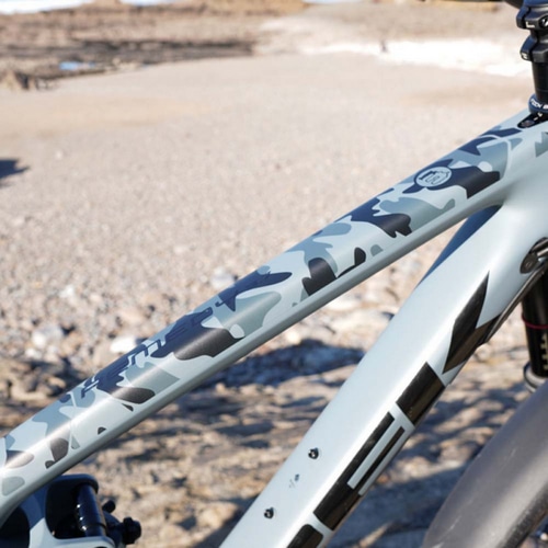 MUCKY NUTZ ( マッキーナッツ ) ステッカー SKINZ FRAME PROTECTION