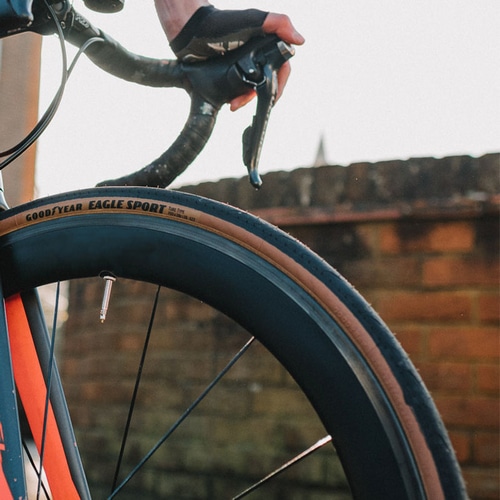 GOODYEAR ( �O�b�h�C���[ ) �N�����`���[�^�C�� EAGLE SPORT TUBE TYPE ( �C�[�O�� �X�|�[�c �`���[�u�^�C�v ) �^��(�u���E��) 700X25 ( 622 )