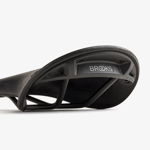 BROOKS ( �u���b�N�X ) �T�h�� CAMBIUM C17 ( �J���r�E�� C17 ) �u���E��