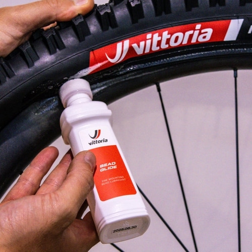 VITTORIA ( ビットリア ) ワックス/ポリッシュ BEAD GLIDE ( ビード グライド ) 100ml