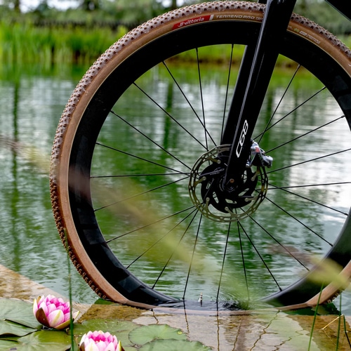 VITTORIA ( ビットリア ) チューブレスタイヤ TERRENO PRO GRAVEL RACE T60 G2.0 TLR ( テレーノ プロ グラベル レース T60 G2.0 チューブレスレディ ) ナチュラルブラウン 700X35C ( 622 )