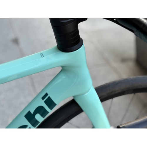 BIANCHI ( �r�A���L ) ���[�h�o�C�N INFINITO 105 12S ( �C���t�B�j�b�g 105 12S ) �`�F���X�e/�u���b�N�t���O���b�V�[ 55 ( �g���ڈ�175cm�O�� )