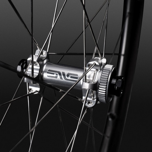 ENVE ( �G�����B ) ���[�h�o�C�N�p�z�C�[��(�f�B�X�N�u���[�L�p) SES 4.5 PRO �O��Z�b�g �z���C�g �V�}�mHG / 700C(622/����:23.5mm)[�^�C�����ڈ�:28mm]