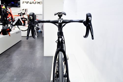 【店頭特価】 PINARELLO ( ピナレロ ) PRINCE FX ディスクブレーキ アルテグラ完成車 2020年モデル ブラックオンブラック サイズ50