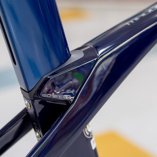 TREK ( gbN ) [hoCN MADONE SLR P1 Gen6 ( }h SLR vWFNg U ) Ultegra R8020 2x11s IWi u[/CG[ 50 (gڈ165cmO)