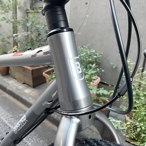 【アウトレット特価】 BREEZER ( ブリーザー ) グラベルロード RADAR X PRO ( レイダー エックス プロ ) ロウ シルバー 48 (身長目安170cm前後)