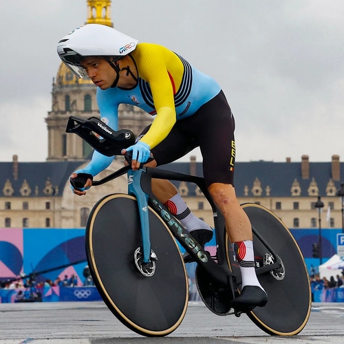 RESERVE ( U[u ) [hoCNpzC[(fBXNu[Lp) INFINITY DISC ( CtBjeB fBXN ) Â/ XDR & HG11 t[/700C(622/24.5mm) [^C:28-35mm]