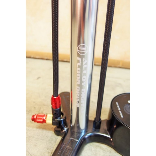 【美品】LEZYNE レザイン フロアポンプ、他 LEZYNE ALLOY FLOOR DRIVE フロアポンプ【e-bike】バイク王