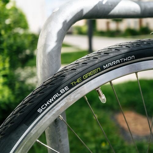 SCHWALBE(シュワルベ) 【正規品】マラソンウィンター プラス スパイクタイヤ 20×2.15 ブラック 頂けれ リフレックス(