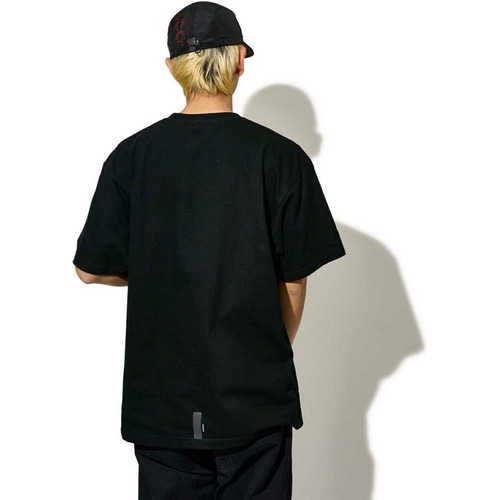 CHARI&CO ( �`���� �A���h �R�[ ) �s�V���c�E�J�W���A���E�F�A JUN OSON CENTERFIELD SCREEN TEE ( �W���� �I�I�\�m �Z���^�[�t�B�[���h �X�N���[�� �e�B�[ ) �u���b�N M