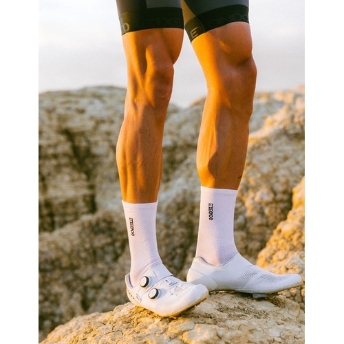 ETXE-ONDO ( エチェオンド ) ソックス PRO LIGHTWEIGHT SOCKS ( プロ ライトウェイト ソックス ) ホワイト S/M ( 24-26.5cm )