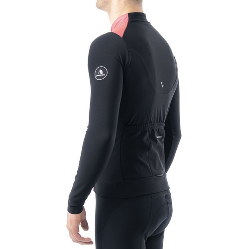 ETXE-ONDO ( G`FIh ) WPbg URRUN GORE-TEX WINDSTOPPER JACKET ( E SAebNX EBhXgbp[ WPbg ) bh L