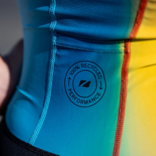 ZONE3 ( �]�[���X���[ ) �g���C�X�[�c WOMEN�fS ACTIVATE+ SLEEVELESS TRISUIT ( �E�B�����Y �A�N�e�B�x�[�g+ �X���[�u���X �g���C�X�[�c ) �l�I��/�u���b�N XS ���f�B�[�X