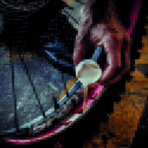 Effeto Mariposa ( エフェット マリポサ ) パンク修理キット CAFFELATEX シーラント剤 ( カフェラテックス シーラント剤 ) 1000ML