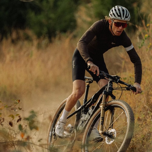 VITTORIA ( �r�b�g���A ) �`���[�u���X�^�C�� PEYOTE XC-TRAIL G2.0 TLR ( �y���[�e �N���X�J���g���[�g���C�� G2.0 �`���[�u���X���f�B ) �I�[���u���b�N 29X2.25 ( 622 )