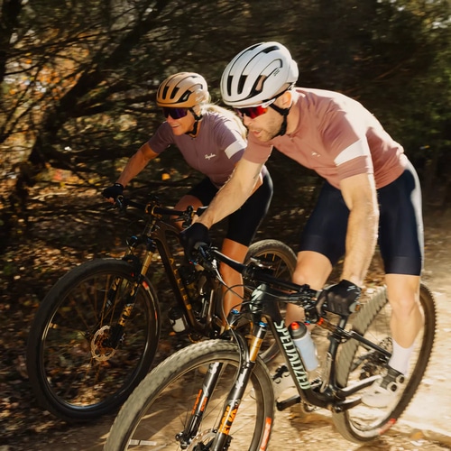 VITTORIA ( �r�b�g���A ) �`���[�u���X�^�C�� TORRENTE XC-TRAIL G2.0 TLR ( �g�����e �N���X�J���g���[�g���C�� G2.0 �`���[�u���X���f�B ) �I�[���u���b�N 29X2.25 ( 622 )