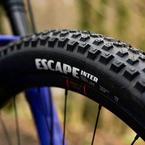 GOODYEAR ( ObhC[ ) `[uX^C ESCAPE INTER TRAIL LITE GRIP2 TLR ( GXP[v C^[ gC Cg Obv2 `[uXfB ) ubN 29X2.4 ( 622 )
