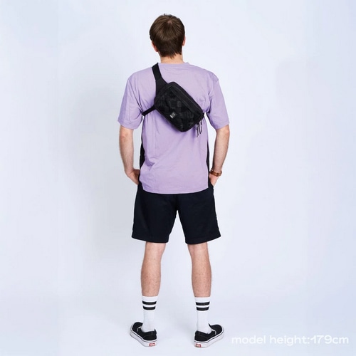 CHROME ( �N���[�� ) �V�����_�[�o�b�O���i�_�b�t���A�u���[�t�P�[�X�A�����n���h���A�L�����[�o�b�O�j BARRAGE 5L SLING BAG ( �o���[�W 5L �X�����O �o�b�O ) �u���b�N X 5L