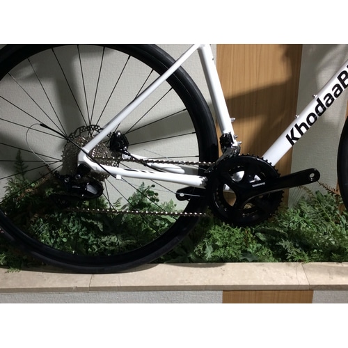 KHODAABLOOM ( コーダーブルーム ) ロードバイク FARNA DISC ( ファーナ ディスク ) SHIMANO 105 R7020 お茶の水店オリジナル完成車 マットホワイト 430 (適応身長目安160-165p前後)