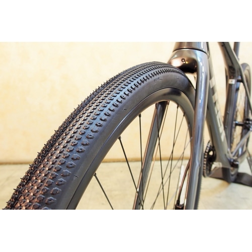 TREK ( トレック ) クロスバイク FX SPORT 4 CARBON アウトレット品 ( FX スポーツ 4 カーボン ) リチウムグレー M ( 適正身長170cm前後 )
