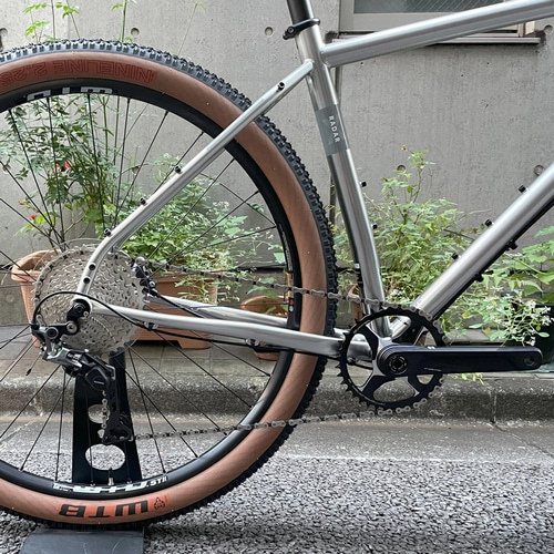 【アウトレット特価】 BREEZER ( ブリーザー ) グラベルロード RADAR X PRO ( レイダー エックス プロ ) ロウ シルバー 48 (身長目安170cm前後)