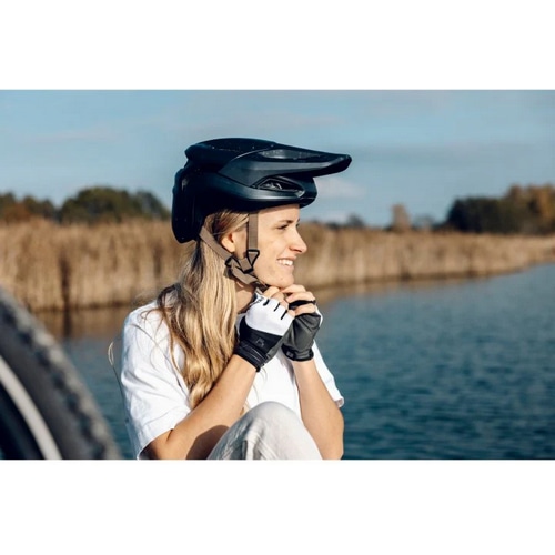 ROECKL ( bP ) w؂O[u BONAU ( {iE ) zCg/ubN M