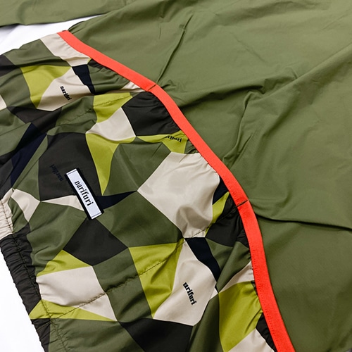 Nari-Furi ( ナリフリ ) ウィンドブレーカー パッカブルウィンドブレーカー グリーン カモ L