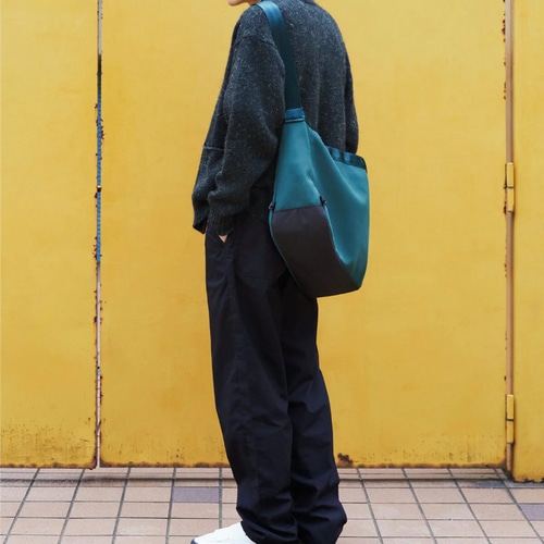 CHROME ( クローム ) メッセンジャーバッグ NEWSPAPER MESSENGER ( ニュースペーパー メッセンジャー ) ディープグリーン/スエード 26L