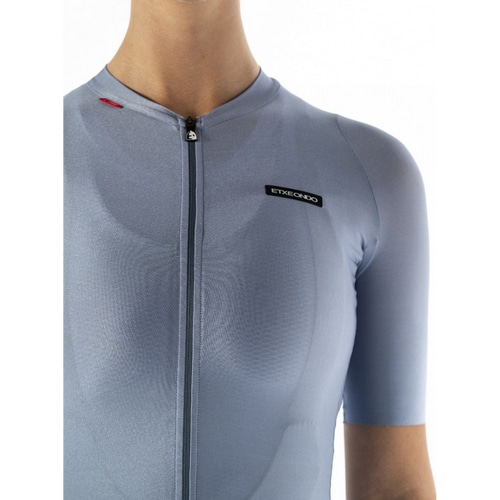 ETXE-ONDO ( エチェオンド ) 半袖ジャージ WOMEN ALDA METALIC S/S JERSEY ( ウィメンズ アルダ メタリック ショートスリーブジャージ ) パールグレー XXS レディース
