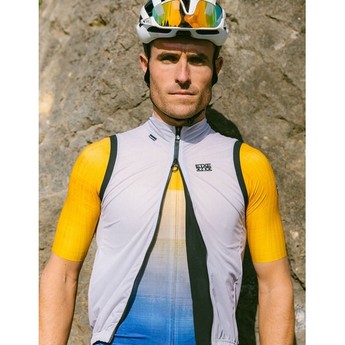 ETXE-ONDO ( �G�`�F�I���h ) �x�X�g�E�W�� EON VEST ( �G�I�� �x�X�g ) �O���[ M